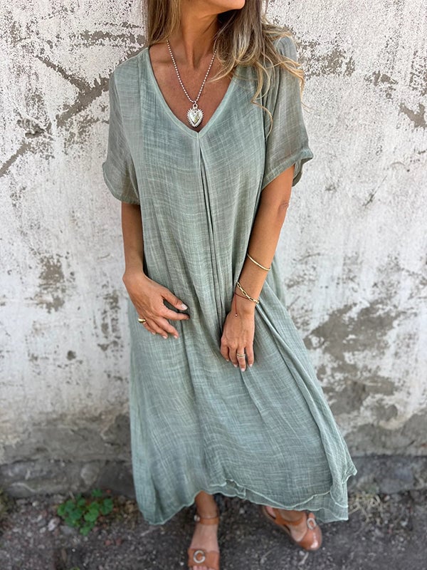 Célestine | Robe mi-longue intemporelle à col en V